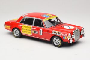 Mercedes 300 SEL 6.8 #1 H. Heyer / Betzler 24 Hours of Nurburgring 1972 Minichamps 1:18 155723401 Kov – obrázek 4 z 6