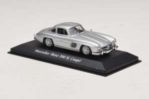 Mercedes 300 SL W198 Stříbrný Maxichamps 1:43 940039000 Kov – obrázek 3 z 5
