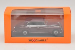 Mercedes 300 W186 Tmavě Červený Maxichamps 1:43 940039060 Kov – obrázek 5 z 5
