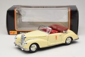 Mercedes 300S Krémový Maisto 1:18 31806 Kov – obrázek 8 z 8
