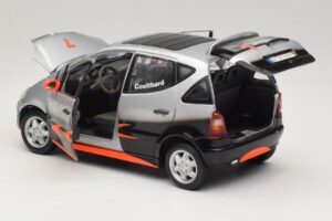 Mercedes A-Class W168 D. Coulthard Stříbrná Maisto 1:18 35841 Kov – obrázek 5 z 8