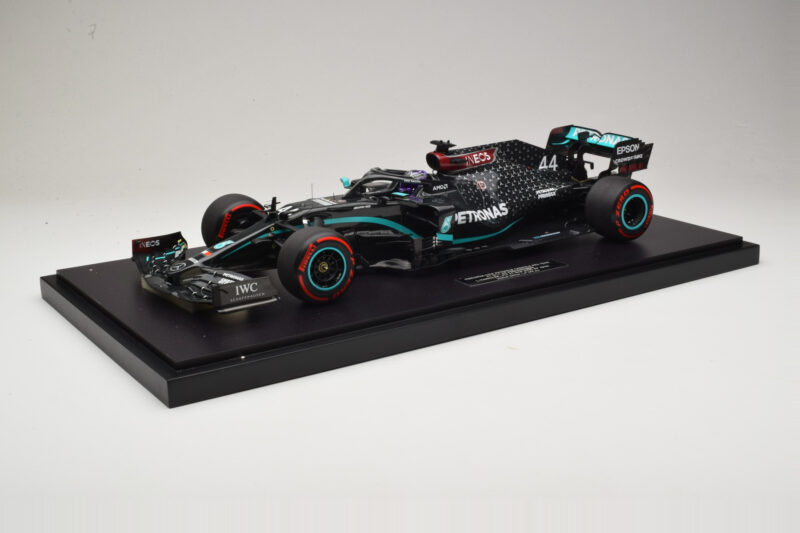 Mercedes AMG Petronas F1 W11 EQ Performance #44 L. Hamilton 91st Win Eifel GP 2020 Limitovaná Edice 1 z 200 Bez Vnější Krabice Minichamps 1:12 Mercedes AMG Petronas F1 W11 EQ Performance #44 L. Hamilton 91st Win Eifel GP 2020 Limitovaná Edice 1 z 200 Bez Vnější Krabic