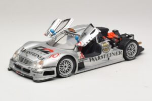 Mercedes CLK GTR #10 Warsteiner 1999 Maisto 1:18 38848 Kov – obrázek 2 z 8