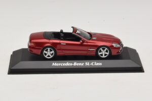 Mercedes SL R230 Červená Metalíza Maxichamps 1:43 Mercedes SL R230 Červená Metalíza Maxichamps 1:43 940037530 Kov