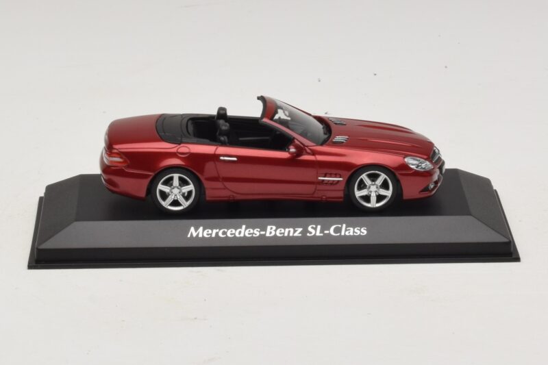 Mercedes SL R230 Červená Metalíza Maxichamps 1:43 940037530 Kov