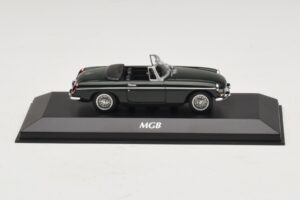 MG MGB Mk1 Zelený Maxichamps 1:43 MG MGB Mk1 Zelený Maxichamps 1:43 940131031 Kov