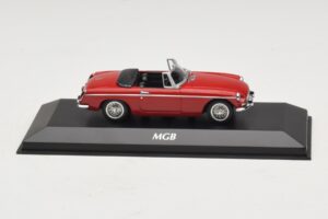MG MGB Mk1 Červený Maxichamps 1:43 MG MGB Mk1 Červený Maxichamps 1:43 940131030 Kov