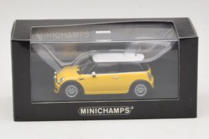 Mini Cooper One R50 s Aero Paketem Žlutý Minichamps 1:43 431138274 Kov – obrázek 4 z 4