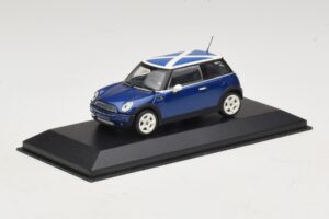 Mini Cooper S R53 Modrý Se Skotskou Vlajkou Minichamps 1:43 MINI016 Kov – obrázek 2 z 5