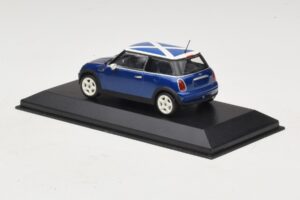 Mini Cooper S R53 Modrý Se Skotskou Vlajkou Minichamps 1:43 MINI016 Kov – obrázek 3 z 5
