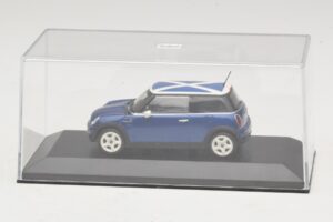 Mini Cooper S R53 Modrý Se Skotskou Vlajkou Minichamps 1:43 MINI016 Kov – obrázek 4 z 5