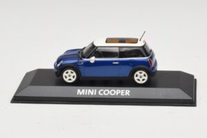 Mini Cooper S R53 Tmavě Modrý S Panoramatickou Střechou Minichamps 1:43 Mini Cooper S R53 Tmavě Modrý S Panoramatickou Střechou Minichamps 1:43 MINI021 Kov