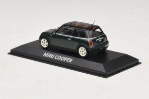 Mini Cooper S R53 Tmavě Zelený S Černou Střechou Minichamps 1:43 MINI023 Kov – obrázek 3 z 5