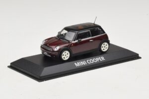 Mini Cooper S R53 Tmavě Červený S Černou Střechou Minichamps 1:43 MINI028 Kov – obrázek 2 z 5