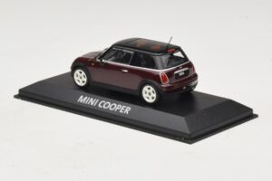 Mini Cooper S R53 Tmavě Červený S Černou Střechou Minichamps 1:43 MINI028 Kov – obrázek 3 z 5
