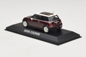 Mini Cooper S R53 Tmavě Červený S Panoramatickou Střechou Minichamps 1:43 MINI019 Kov – obrázek 3 z 4