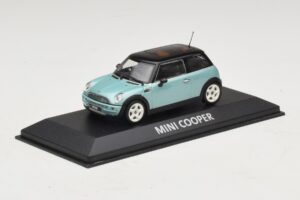 Mini Cooper S R53 Světle Modrý Metalický S Černou Střechou Minichamps 1:43 MINI030 Kov – obrázek 2 z 4
