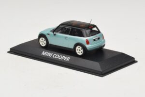 Mini Cooper S R53 Světle Modrý Metalický S Černou Střechou Minichamps 1:43 MINI030 Kov – obrázek 3 z 4
