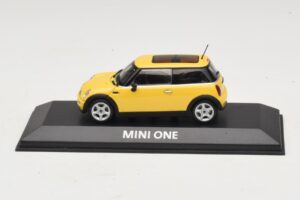 Mini Cooper S R53 Liquid Yellow S Panoramatickou Střechou Minichamps 1:43 MINI013 Kov