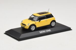Mini Cooper S R53 Liquid Yellow S Panoramatickou Střechou Minichamps 1:43 MINI013 Kov – obrázek 2 z 4