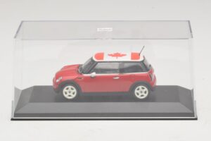 Mini Cooper S R53 Červený S Kanadskou Vlajkou Minichamps 1:43 MINI017 Kov – obrázek 4 z 5