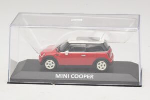 Mini Cooper S R53 Červený S Panoramatickou Střechou Minichamps 1:43 MINI024 Kov – obrázek 4 z 5