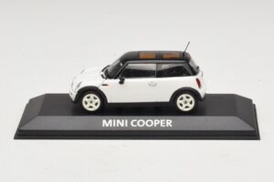 Mini Cooper S R53 Bílý S Černou Střechou Minichamps 1:43 MINI027 Kov