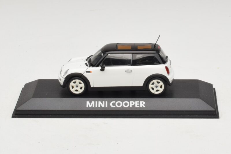 Mini Cooper S R53 Bílý S Černou Střechou Minichamps 1:43 MINI027 Kov