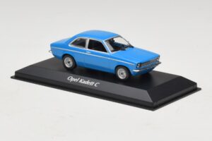 Opel Kadett C Modrý Maxichamps 1:43 940045601 Kov – obrázek 3 z 5