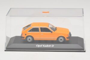 Opel Kadett D Oranžový Maxichamps 1:43 940044101 Kov – obrázek 4 z 5