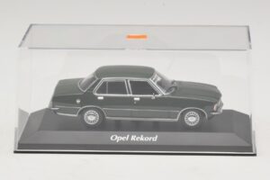 Opel Rekord D Tmavě Zelený Maxichamps 1:43 940044001 Kov – obrázek 4 z 5