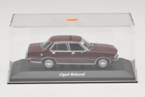 Opel Rekord D Tmavě Červený Maxichamps 1:43 940044000 Kov – obrázek 4 z 5