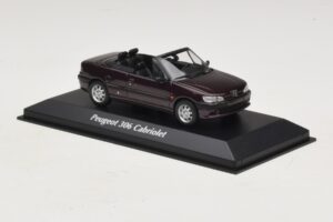 Peugeot 306 Kabriolet Fialová Metalíza Maxichamps 1:43 940112834 Kov – obrázek 3 z 5