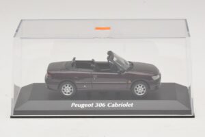 Peugeot 306 Kabriolet Fialová Metalíza Maxichamps 1:43 940112834 Kov – obrázek 4 z 5