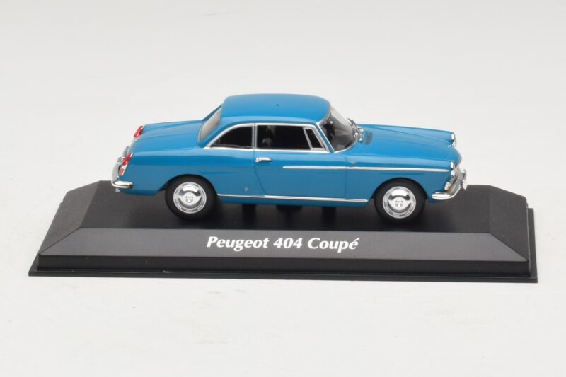 Peugeot 404 Kupé Modrý Maxichamps 1:43 940112921 Kov