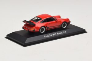 Porsche 911 930 Turbo 3.3 Červený Maxichamps 1:43 940069000 Kov – obrázek 2 z 5
