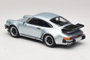 Porsche 911 930 Turbo 3.3 Stříbrný KK-Scale 1:18 KKDC181444 Kov – obrázek 5 z 6