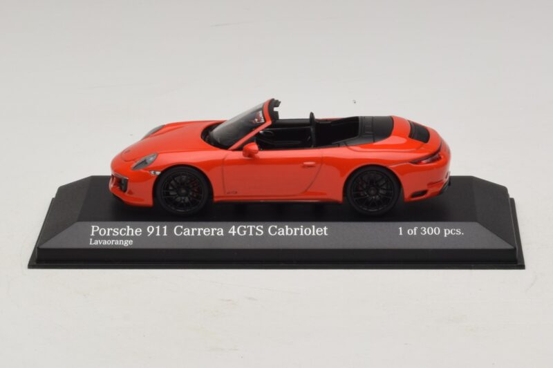 Porsche 911 991.1 Carrera 4 GTS Kabriolet Oranžový Minichamps 1:43 410067331 Kov