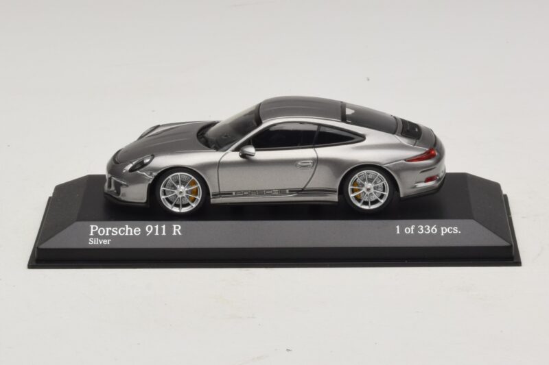 Porsche 911 991.1 R Stříbrný Minichamps 1:43 410066224 Kov