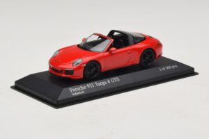 Porsche 911 991.1 Targa 4 GTS Červený Minichamps 1:43 410067340 Kov – obrázek 2 z 5