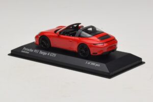 Porsche 911 991.1 Targa 4 GTS Červený Minichamps 1:43 410067340 Kov – obrázek 3 z 5