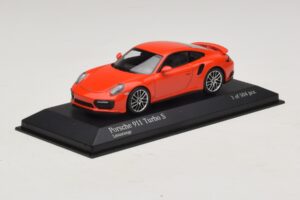 Porsche 911 991.1 Turbo S Oranžový Minichamps 1:43 410067171 Kov – obrázek 2 z 5