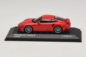 Porsche 911 991.1 Turbo S Červený Minichamps 1:43 Porsche 911 991.1 Turbo S Červený Minichamps 1:43 410067170 Kov