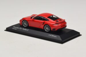 Porsche 911 991.1 Turbo S Červený Minichamps 1:43 410067170 Kov – obrázek 3 z 5
