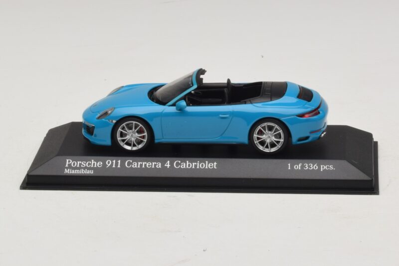 Porsche 911 991.2 Carrera 4 Kabriolet Modrý Minichamps 1:43 410067232 Kov