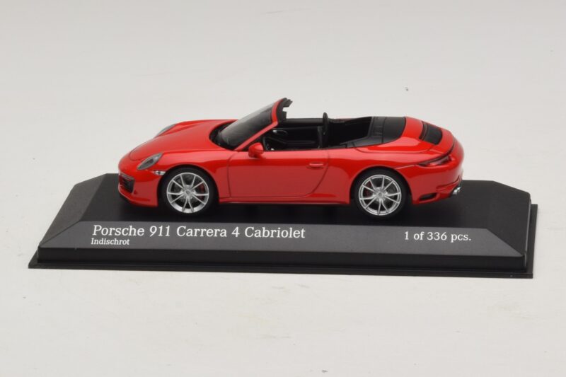Porsche 911 991.2 Carrera 4 Kabriolet Červený Minichamps 1:43 410067230 Kov