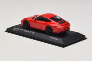 Porsche 911 991.2 Carrera 4 GTS Červený Minichamps 1:43 410067320 Kov – obrázek 3 z 5