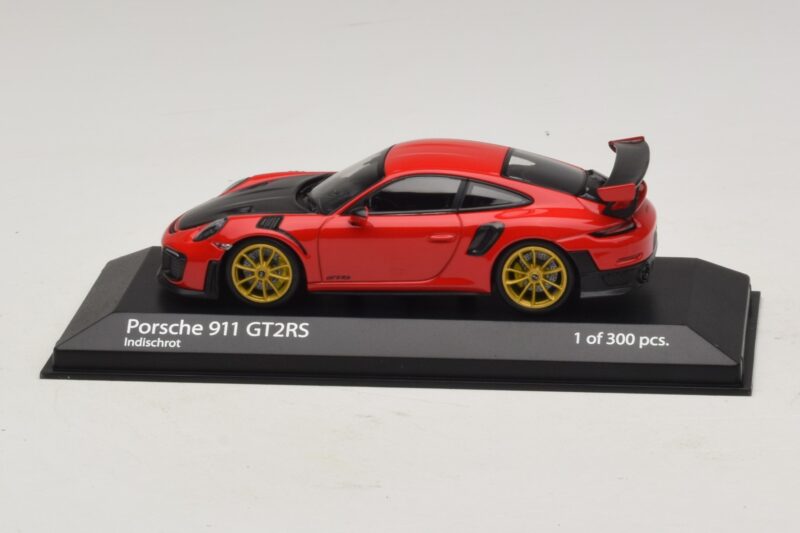 Porsche 911 991.2 GT2 RS Červený Minichamps 1:43 410067227 Kov