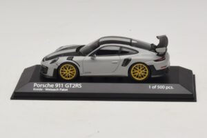 Porsche 911 991.2 GT2 RS Weissach Package Chalk Minichamps 1:43 Porsche 911 991.2 GT2 RS Weissach Package Chalk Minichamps 1:43 410067220 Kov