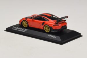 Porsche 911 991.2 GT2 RS Weissach Package Oranžový Minichamps 1:43 410067224 Kov – obrázek 3 z 5